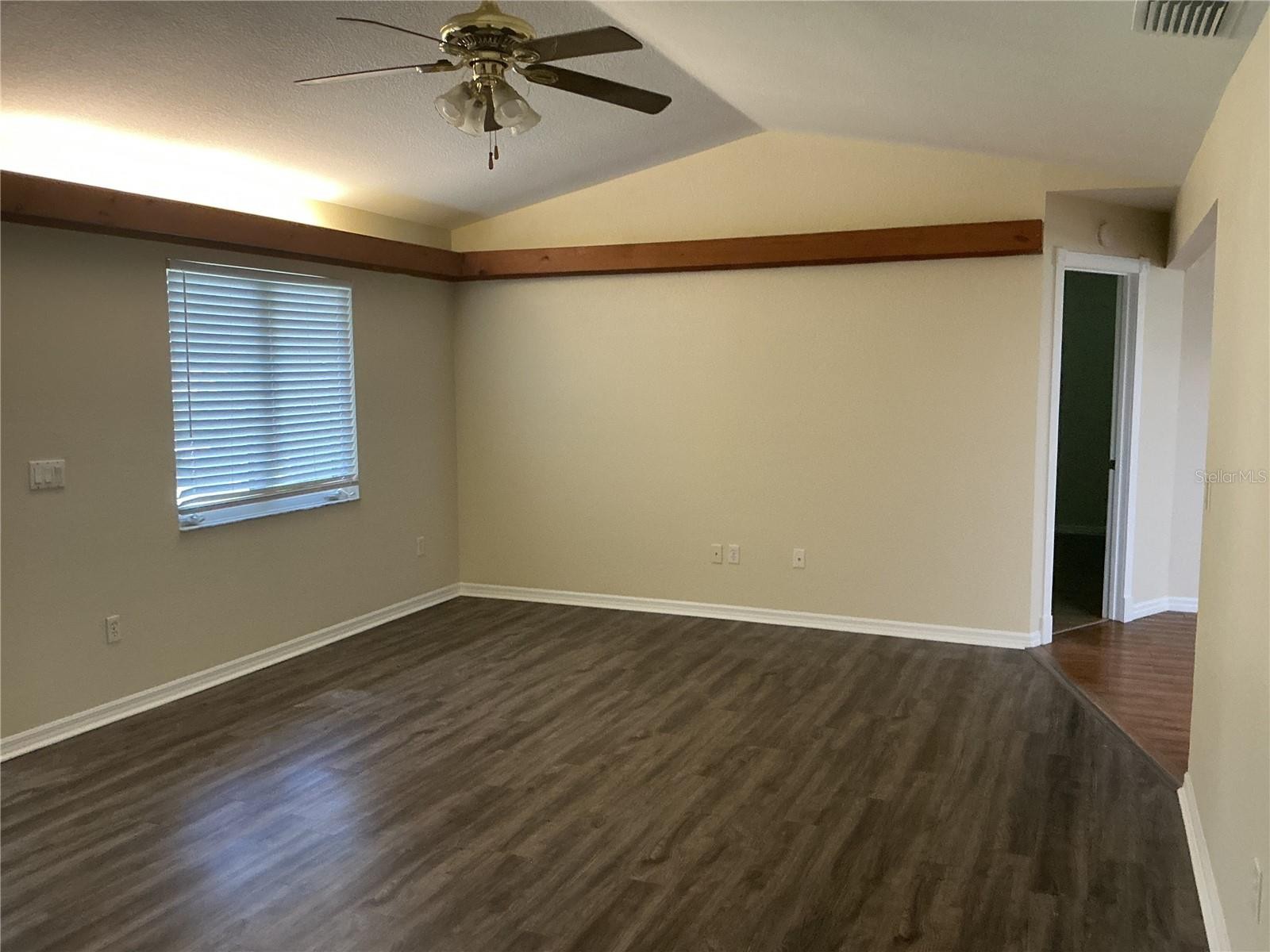 3381 ESCOBAR LN
