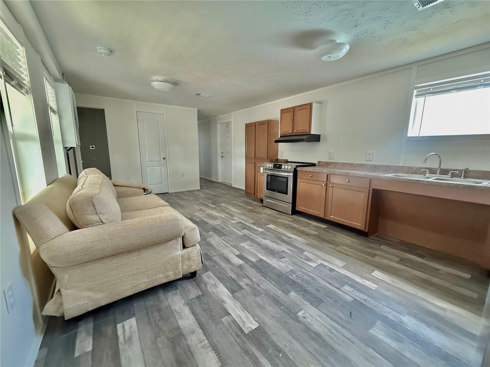 5700 HOLIDAY PARK BLVD