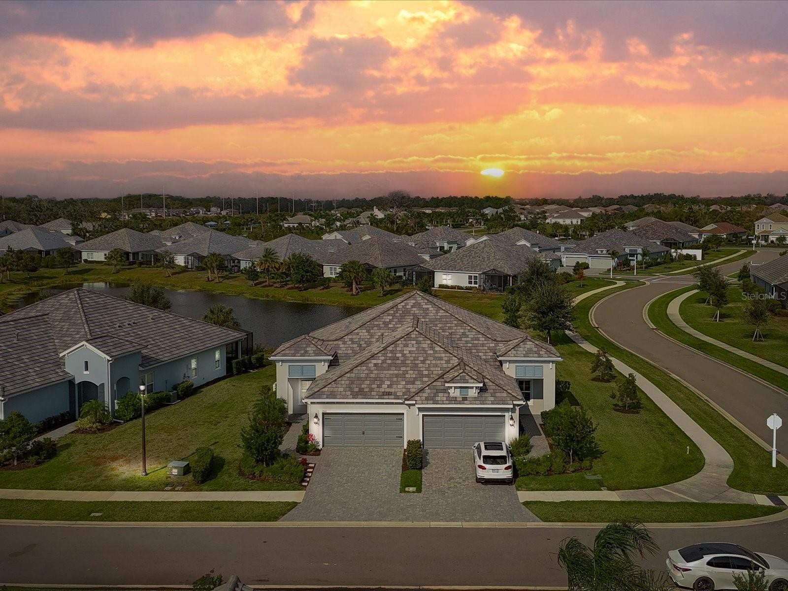 2843 BUTTERFLY JASMINE TRL