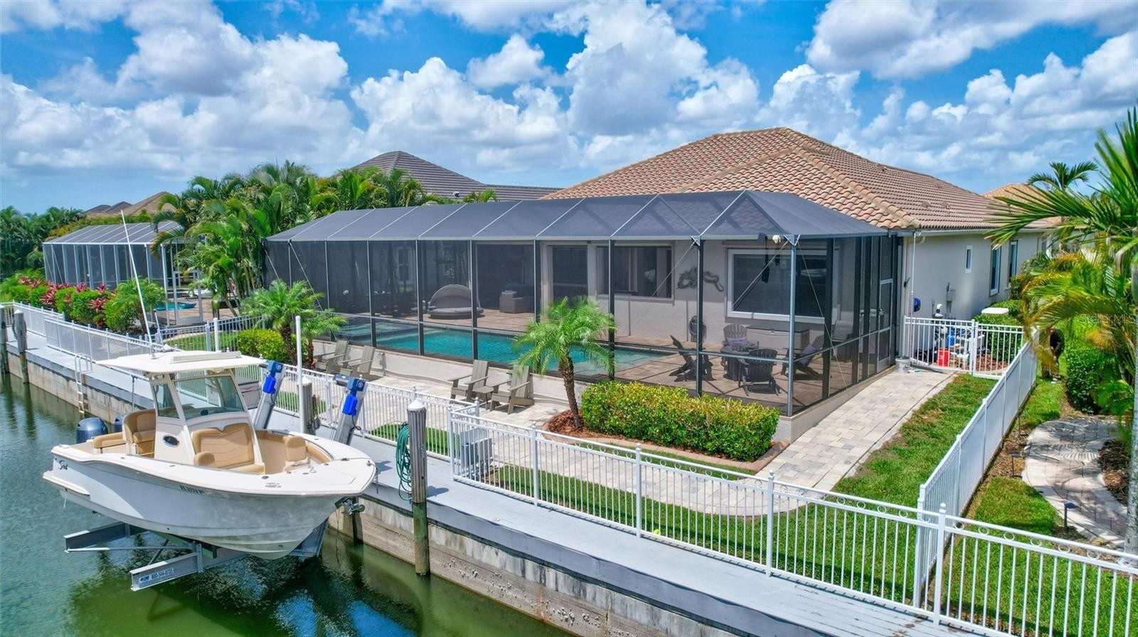 591 MAST DR