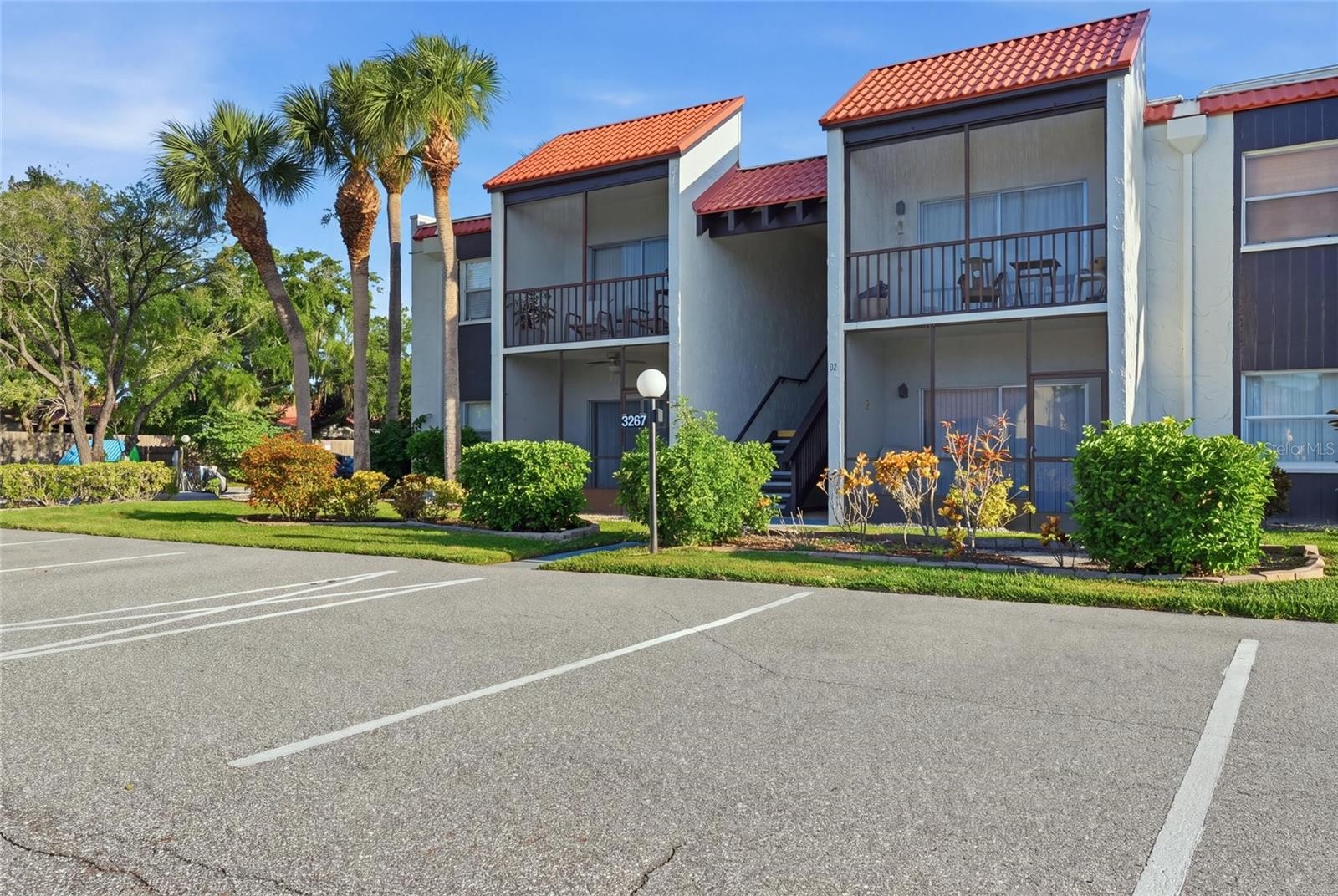 3267 BENEVA RD #203