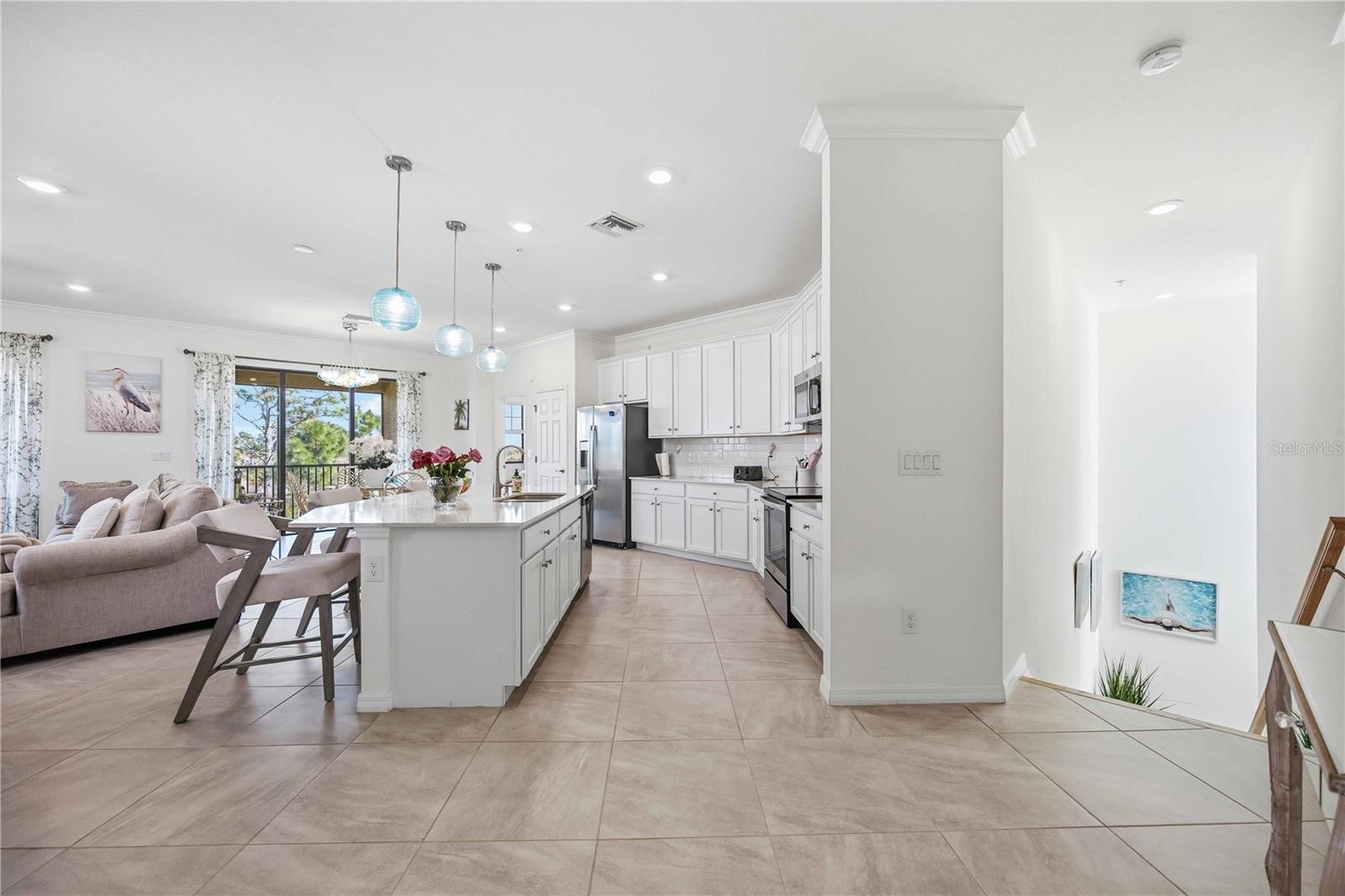 10039 CROOKED CREEK DR #201