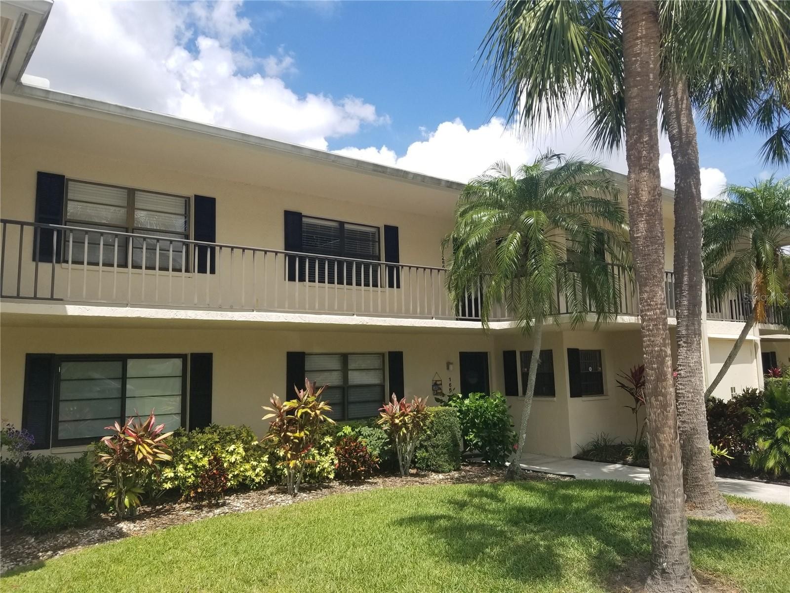 7050 FAIRWAY BEND LN #266