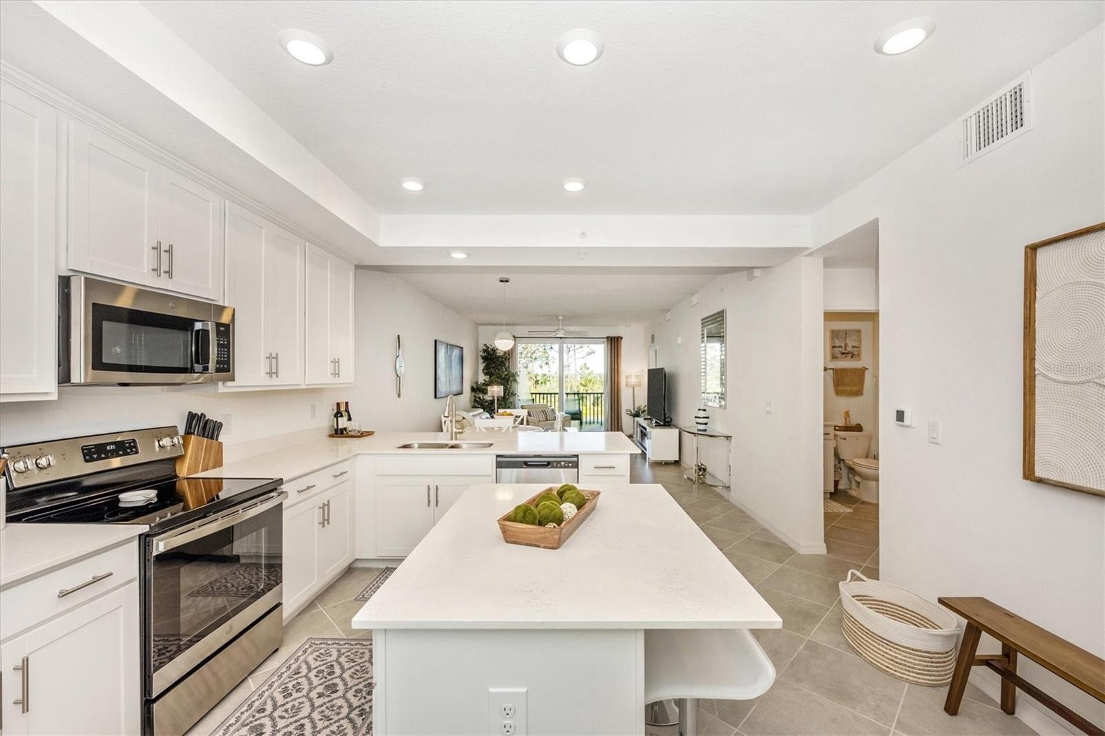 12240 WELLEN GOLF ST #204