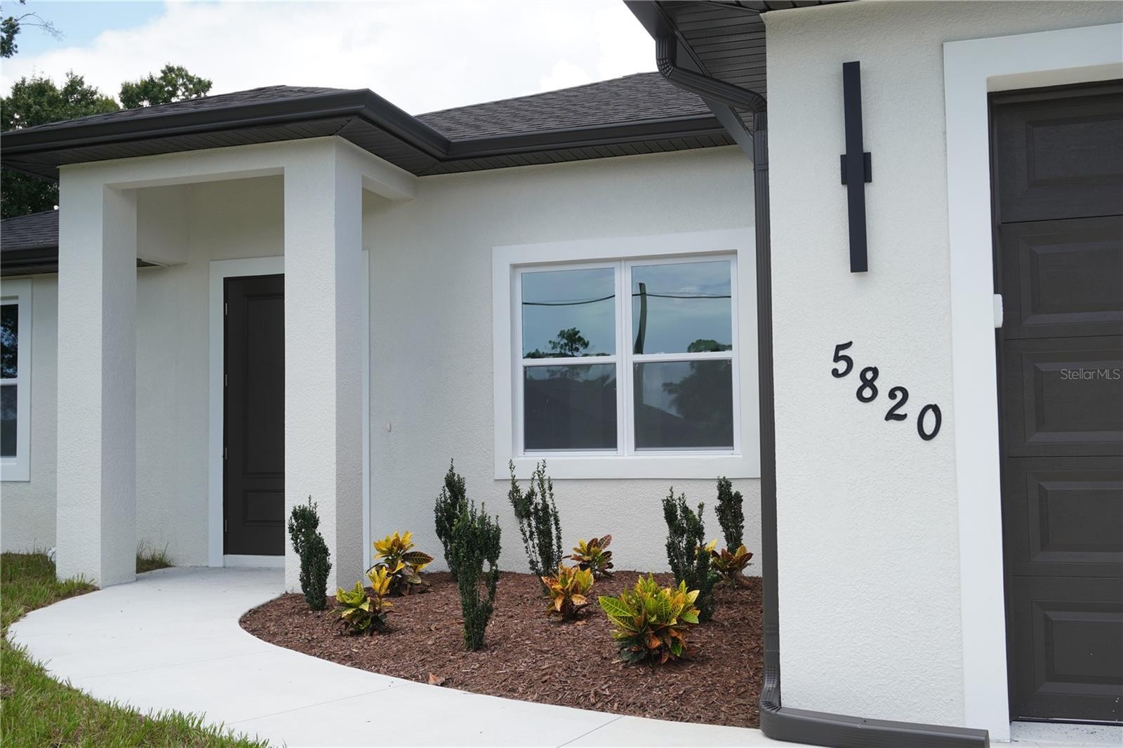 5820 BRICKELL DR