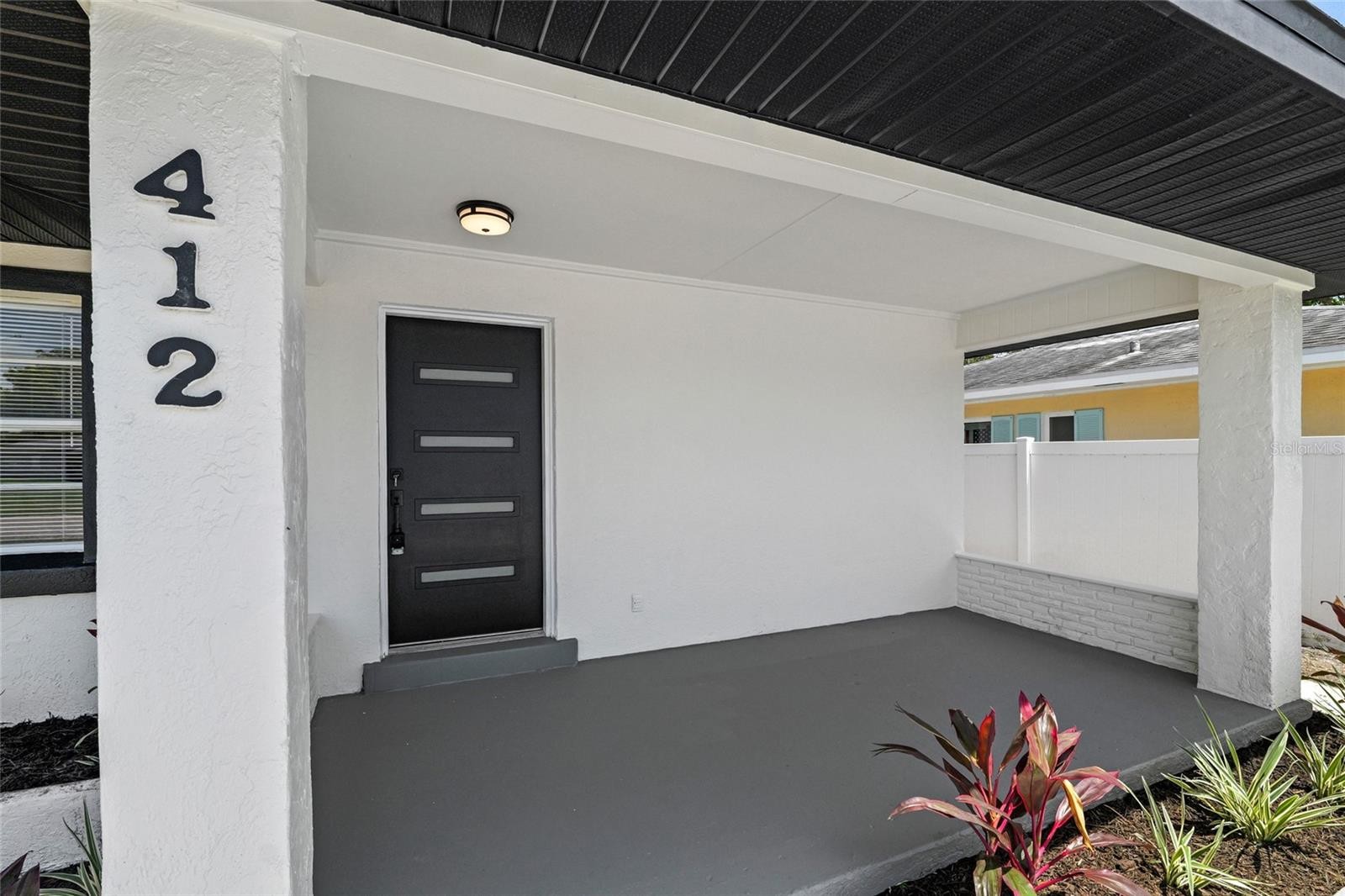 412 20TH AVE W