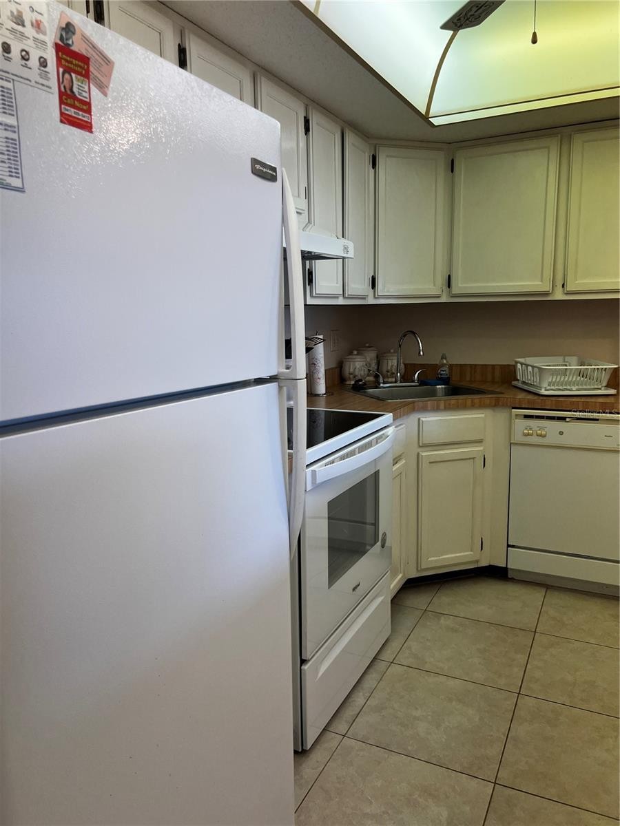 1211 CAPRI ISLES BLVD #55