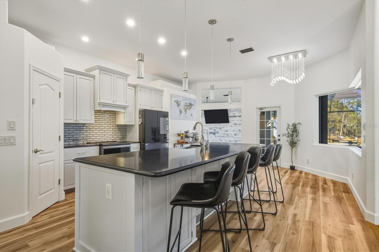 6488 PONCE DE LEON BLVD