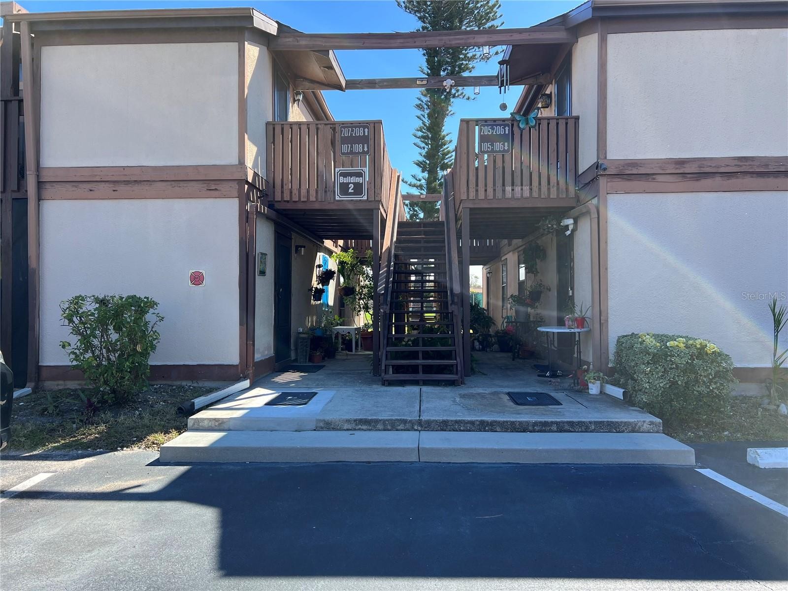 5026 WATER OAK DR #208