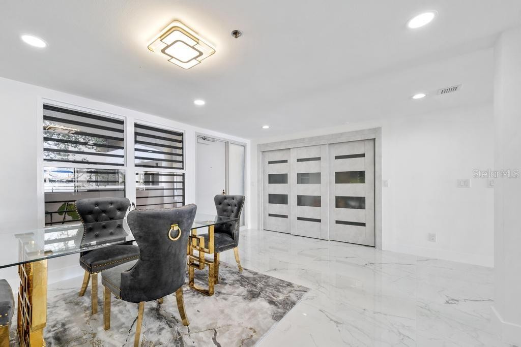 1255 N GULFSTREAM AVE #402