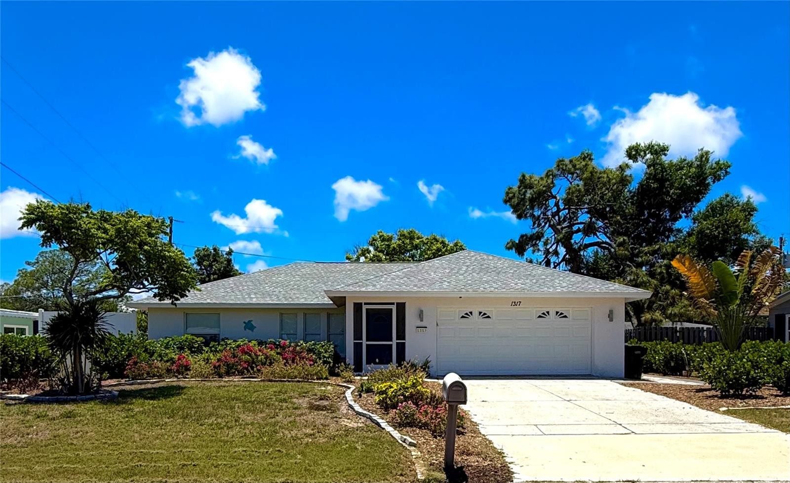 1317 BARBARA DR