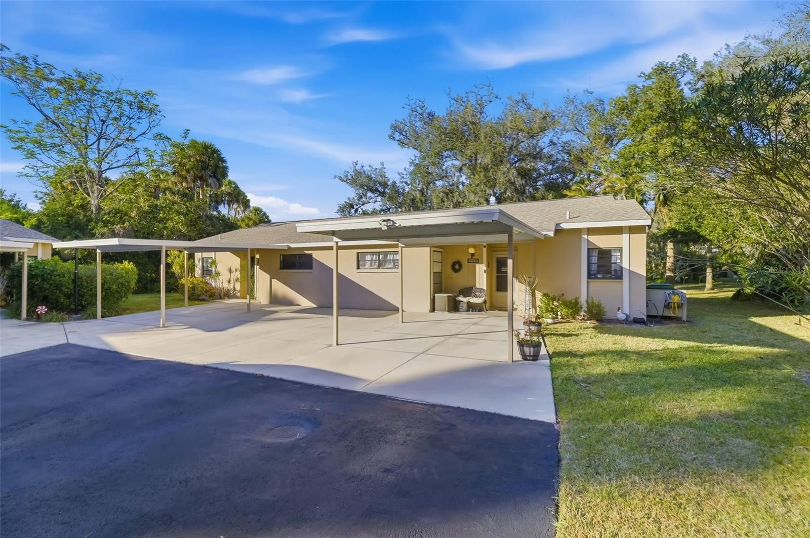 5023 VILLAGE GARDENS DR #29