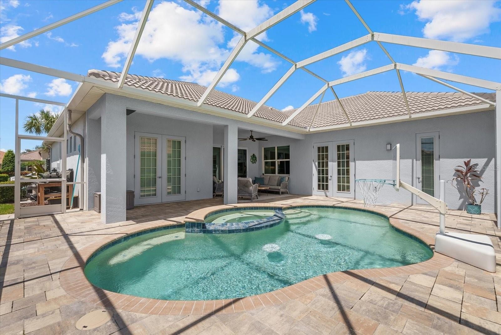 489 ARBORVIEW LN