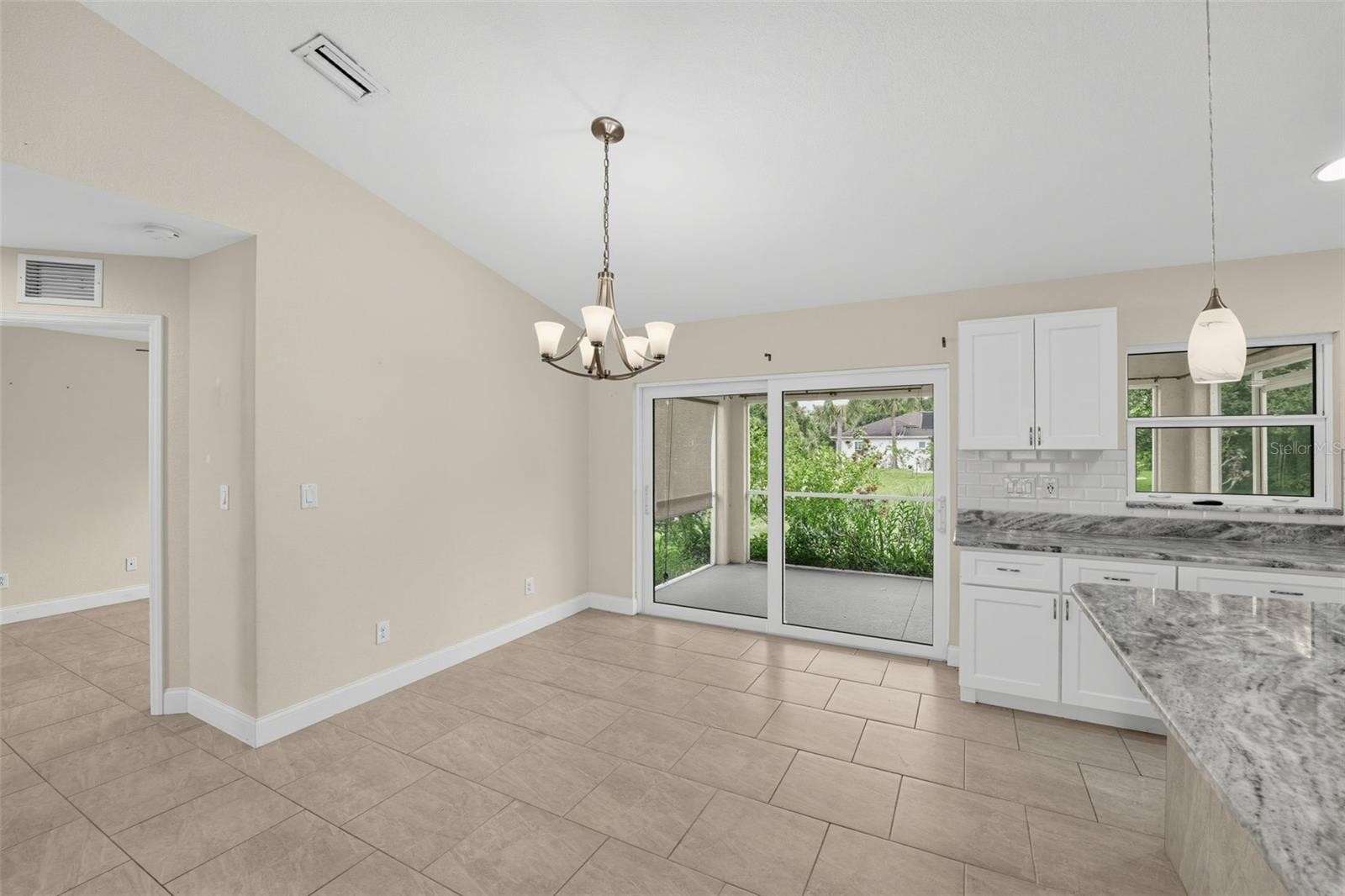 2580 VOGLER LN