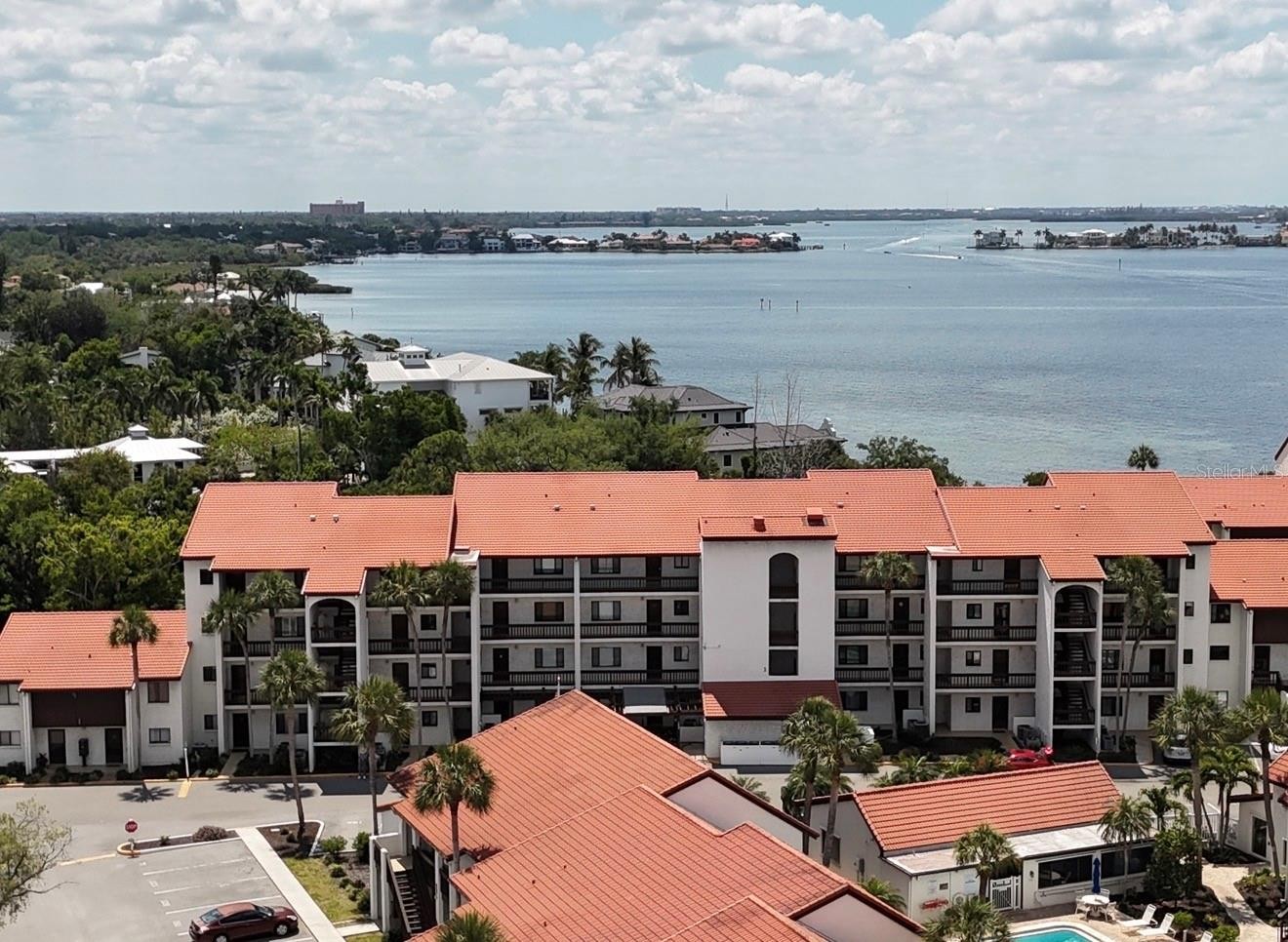1624 STICKNEY POINT RD #206