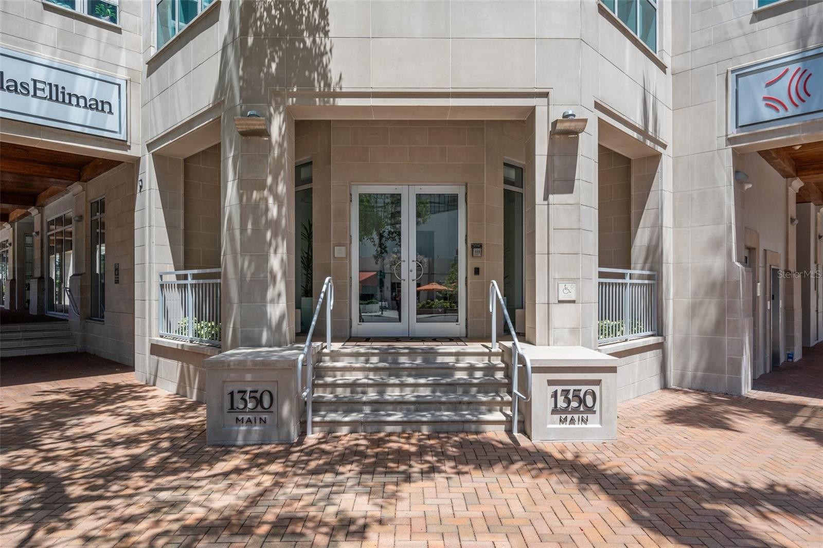 1350 MAIN ST #1703