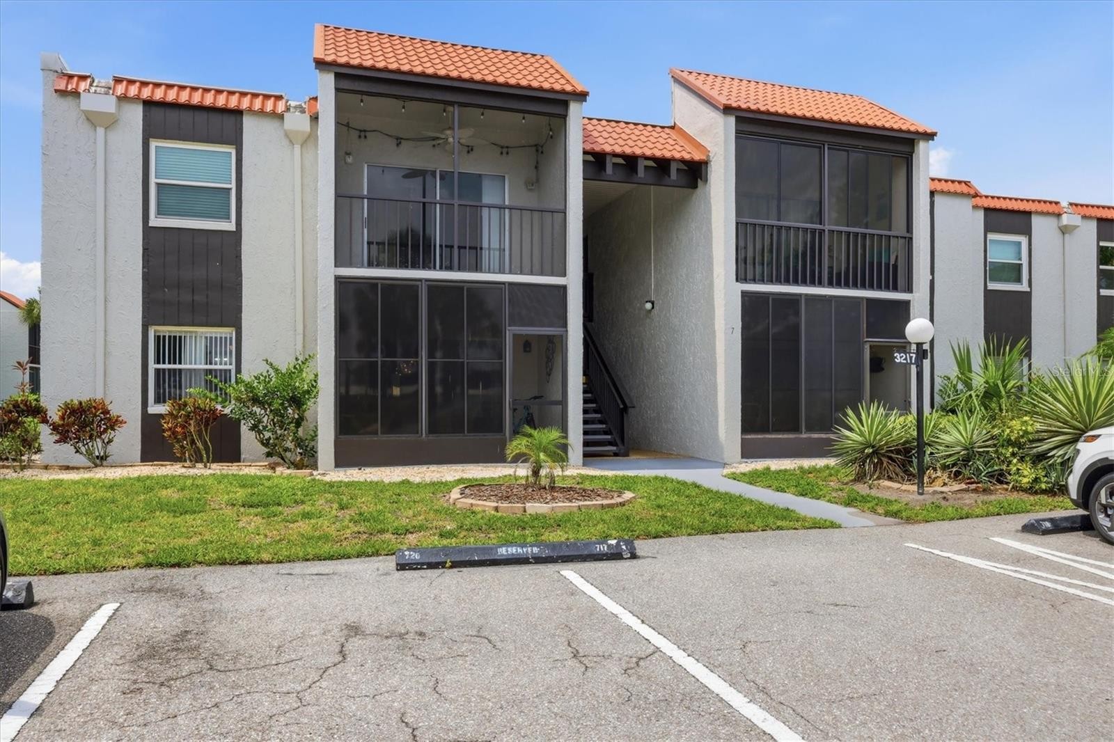 3217 BENEVA RD #102