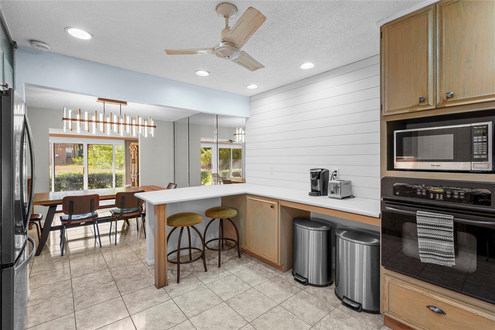 5524 PALM AIRE DR #5524