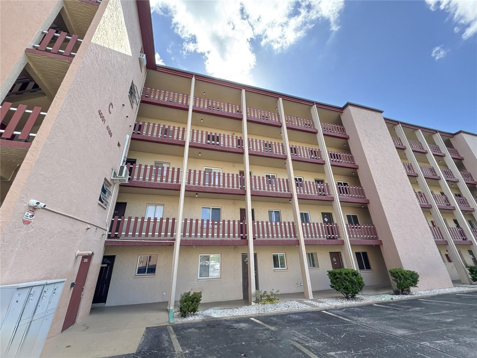 4085 LAKE BAYSHORE DR #C311