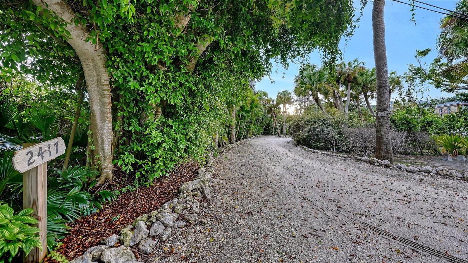 2417 CASEY KEY RD