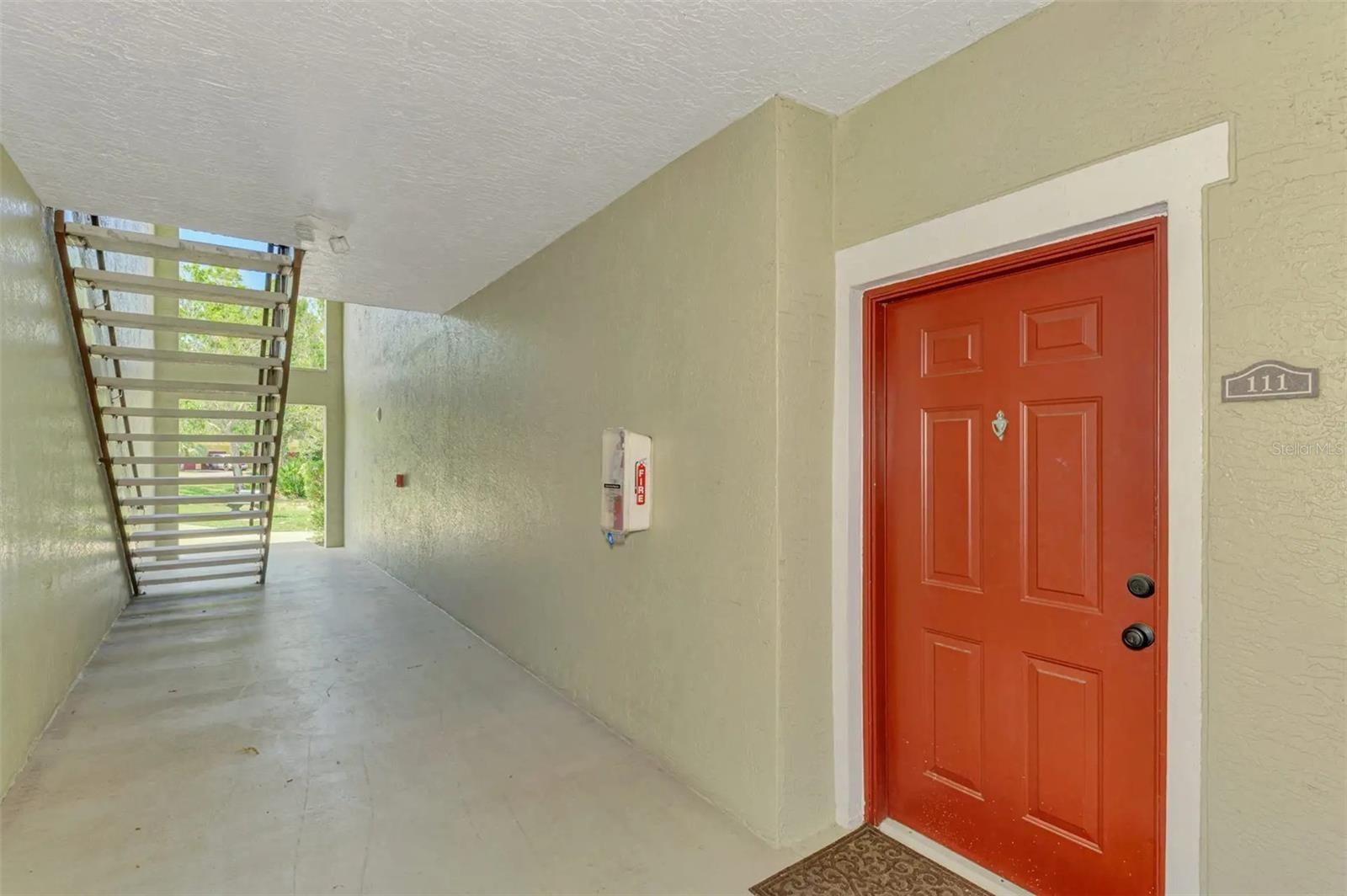 5450 BENTGRASS DR #5-111