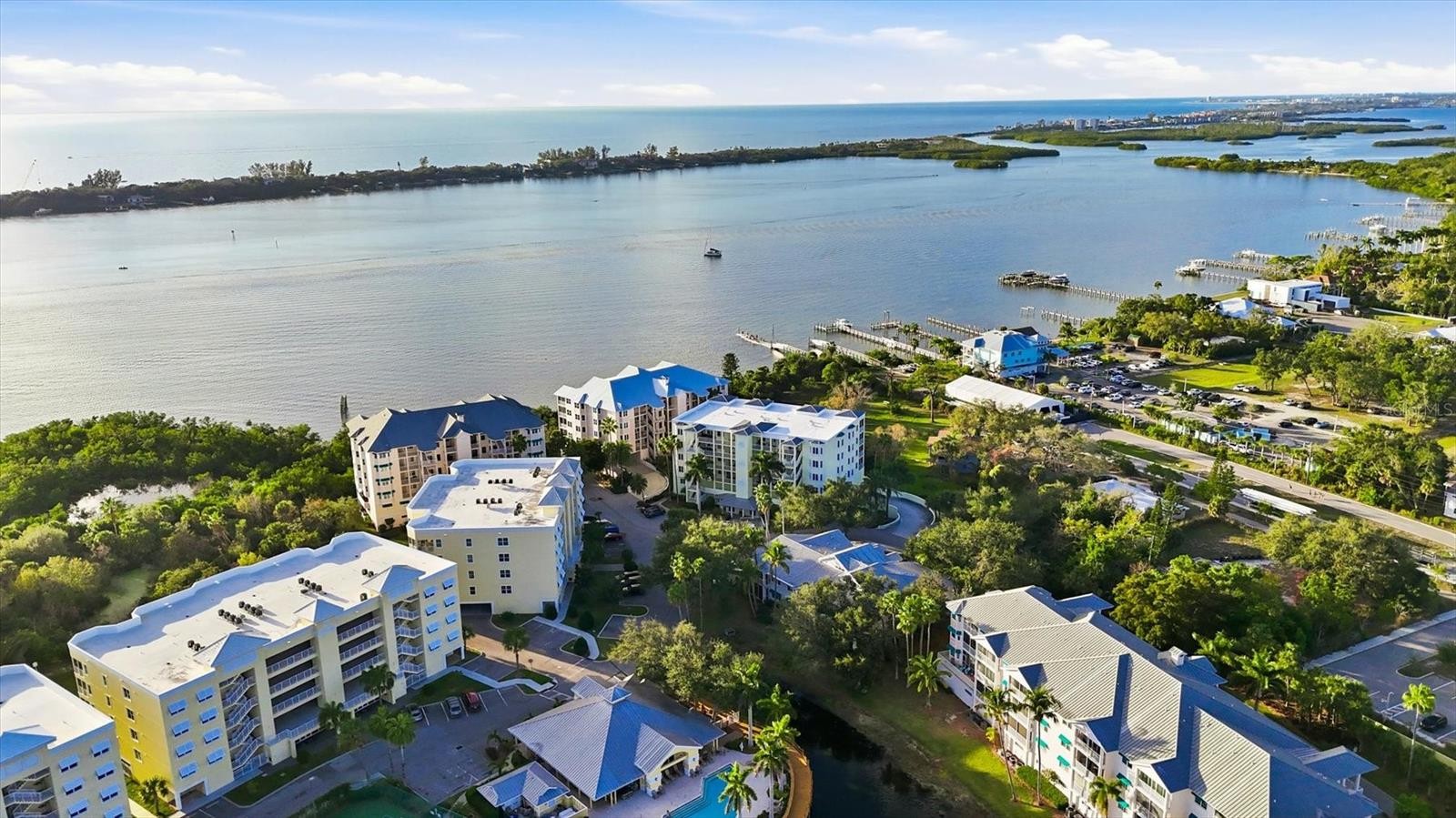 232 HIDDEN BAY DR #303