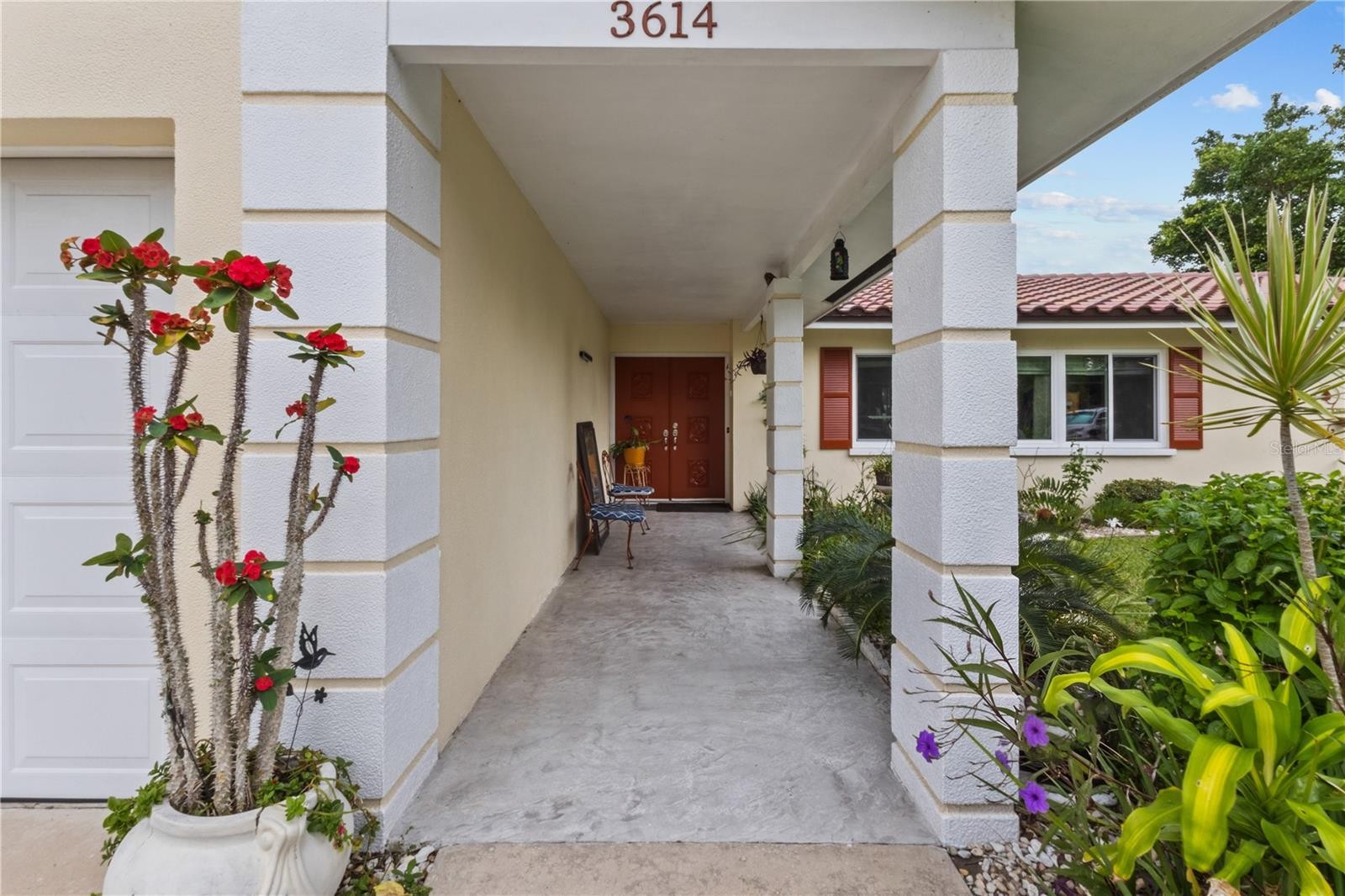 3614 PEMBROOK DR