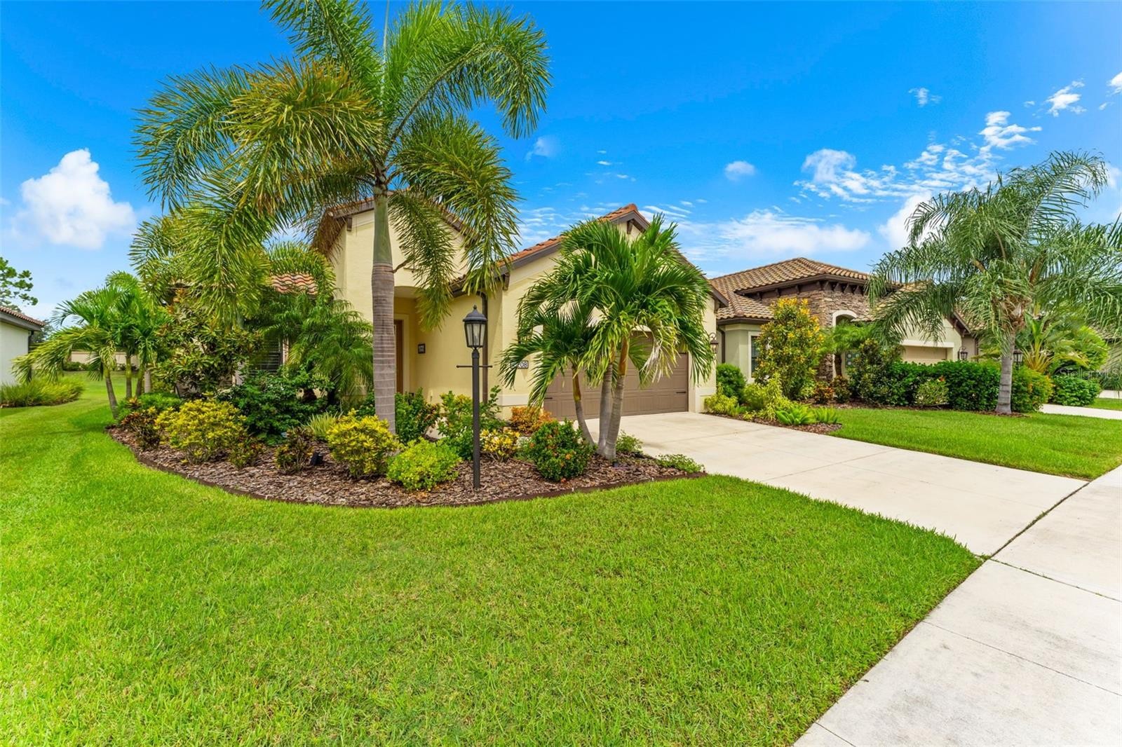 208 CAPRIANA CT