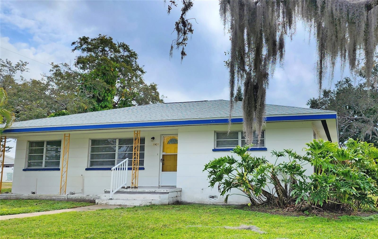 1901 6TH ST W