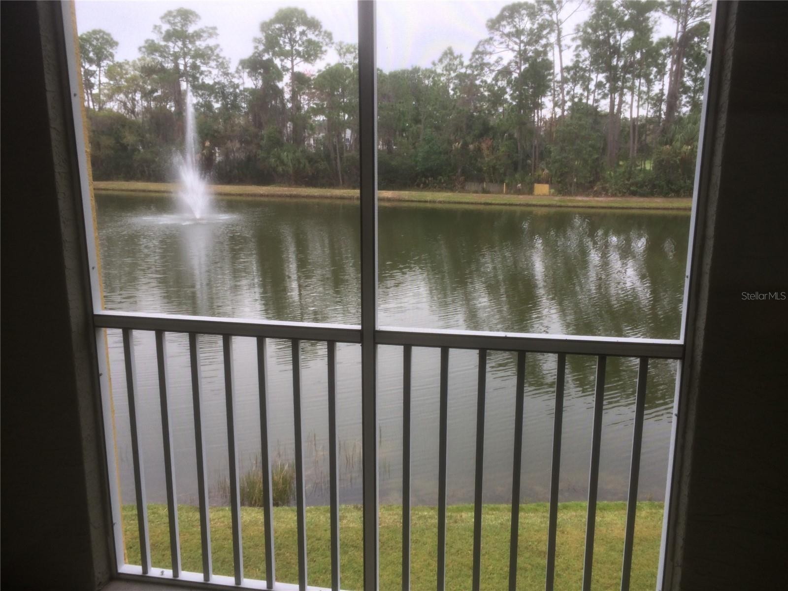 5552 BENTGRASS DR #7-104