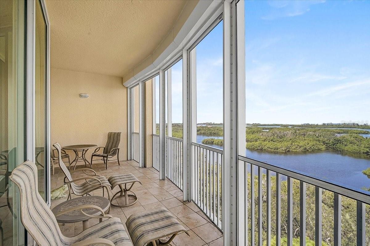 409 N POINT RD #803