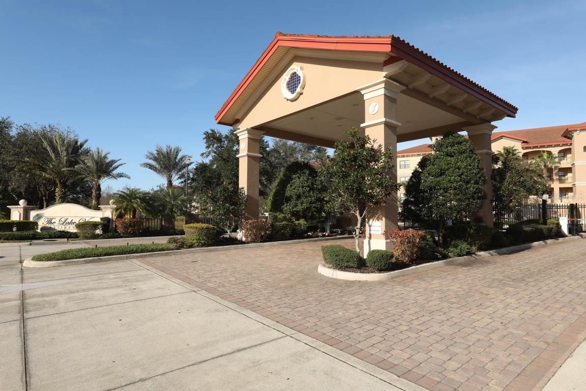 7612 LAKE VISTA CT #308