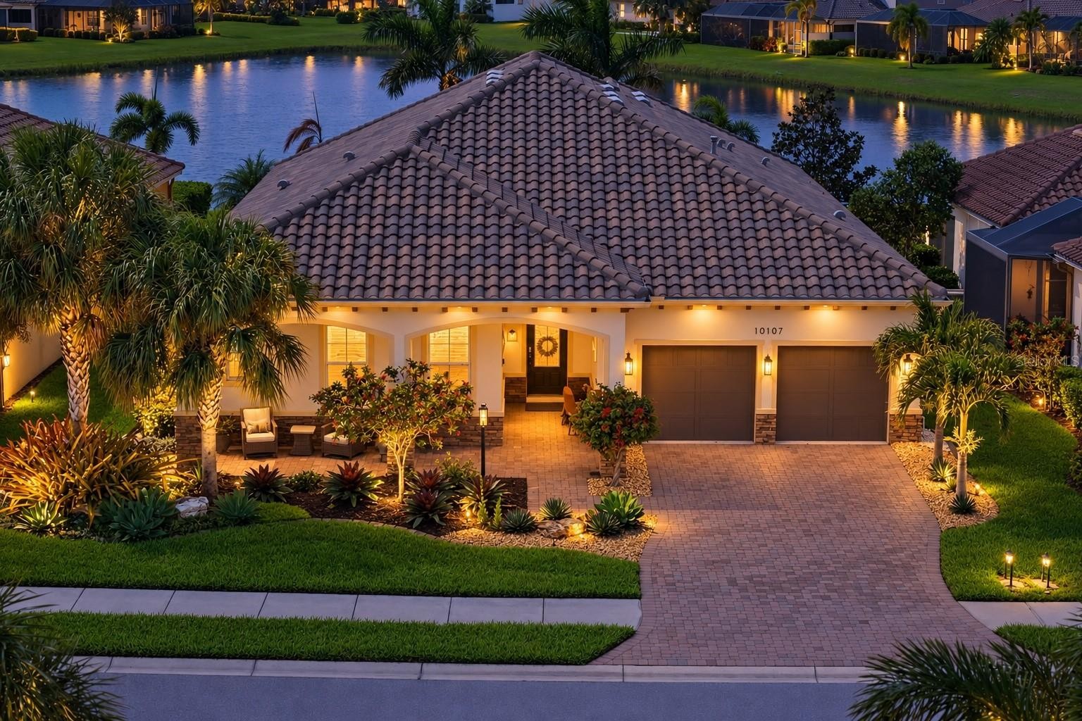 10107 CARNOUSTIE PL
