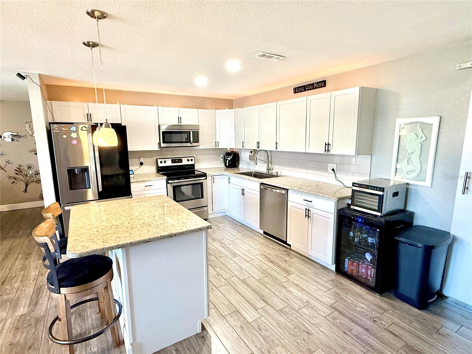 2815 SOUTHERN PKWY W