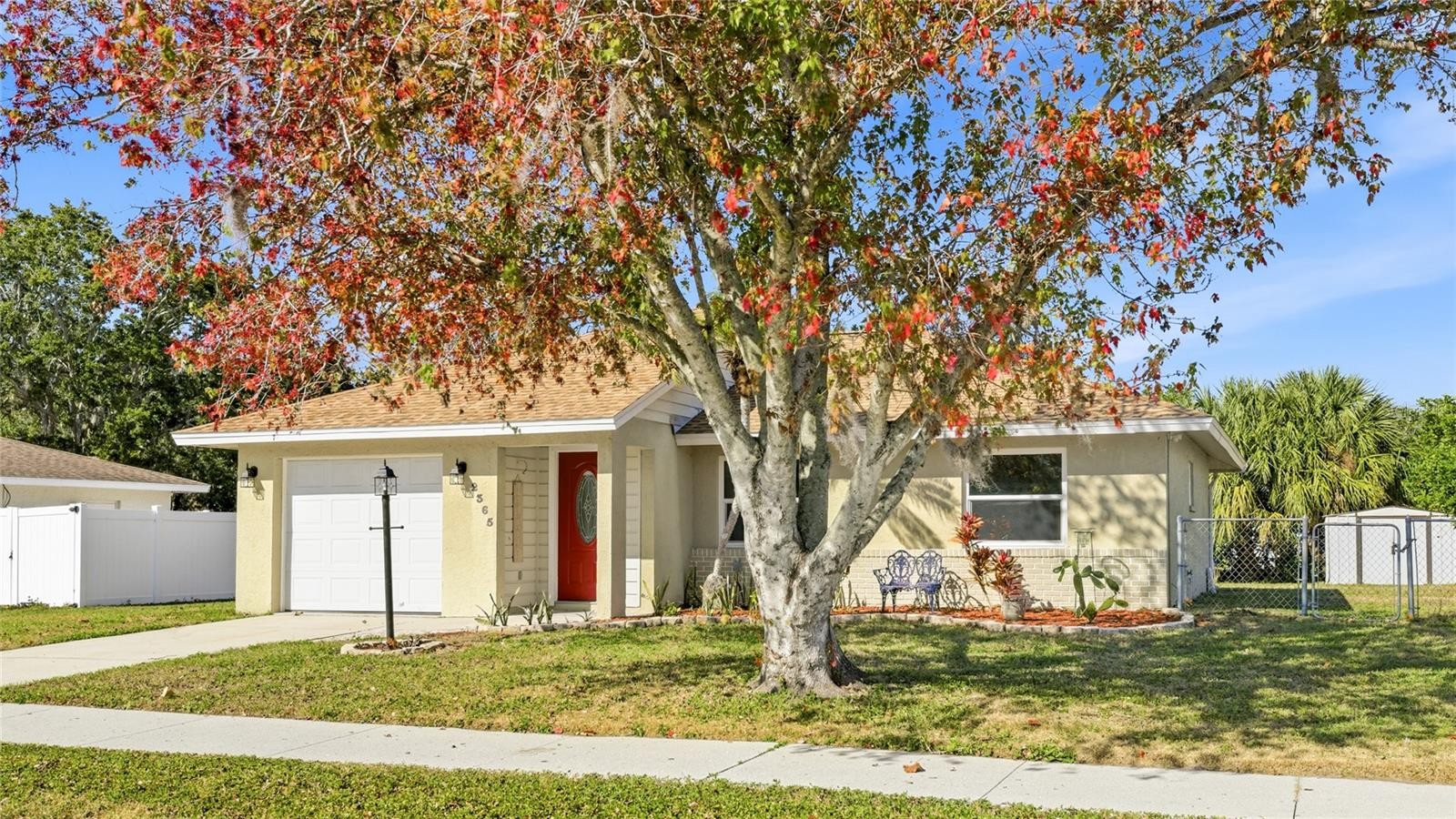 2365 SPRING OAKS CIR