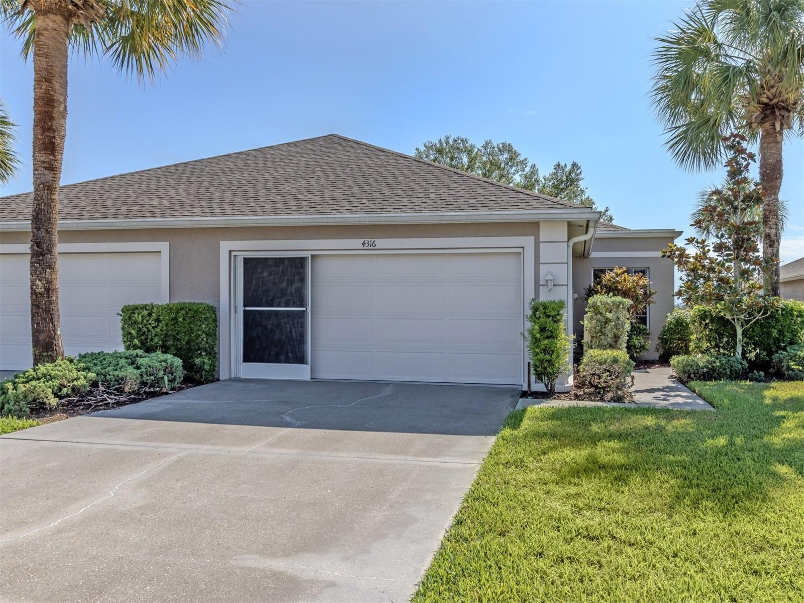 4316 FAIRWAY DR