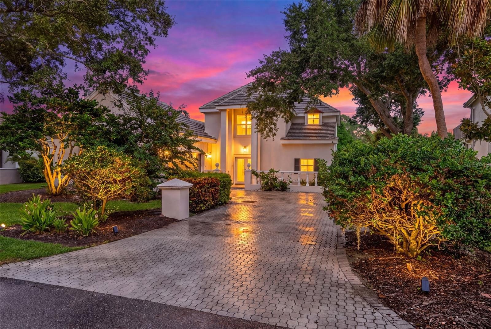 226 SAINT JAMES PARK