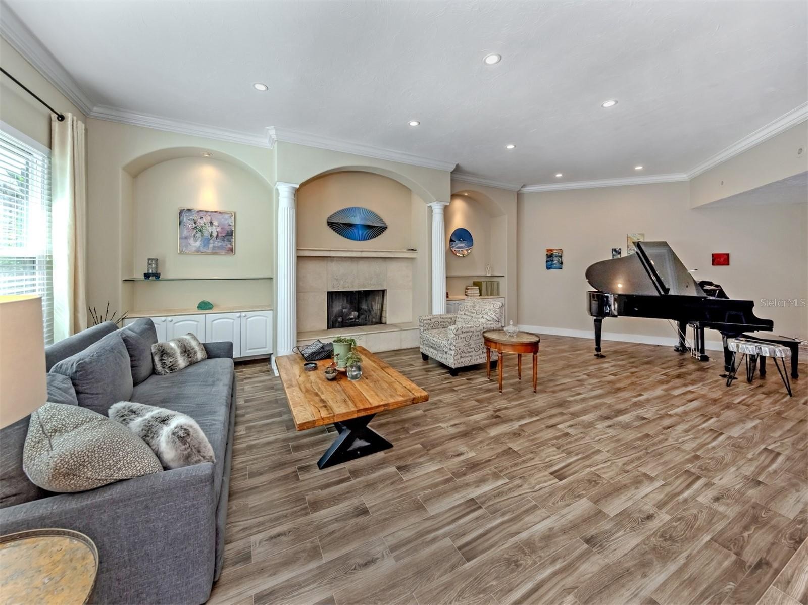 4710 HIDDEN FOREST LN