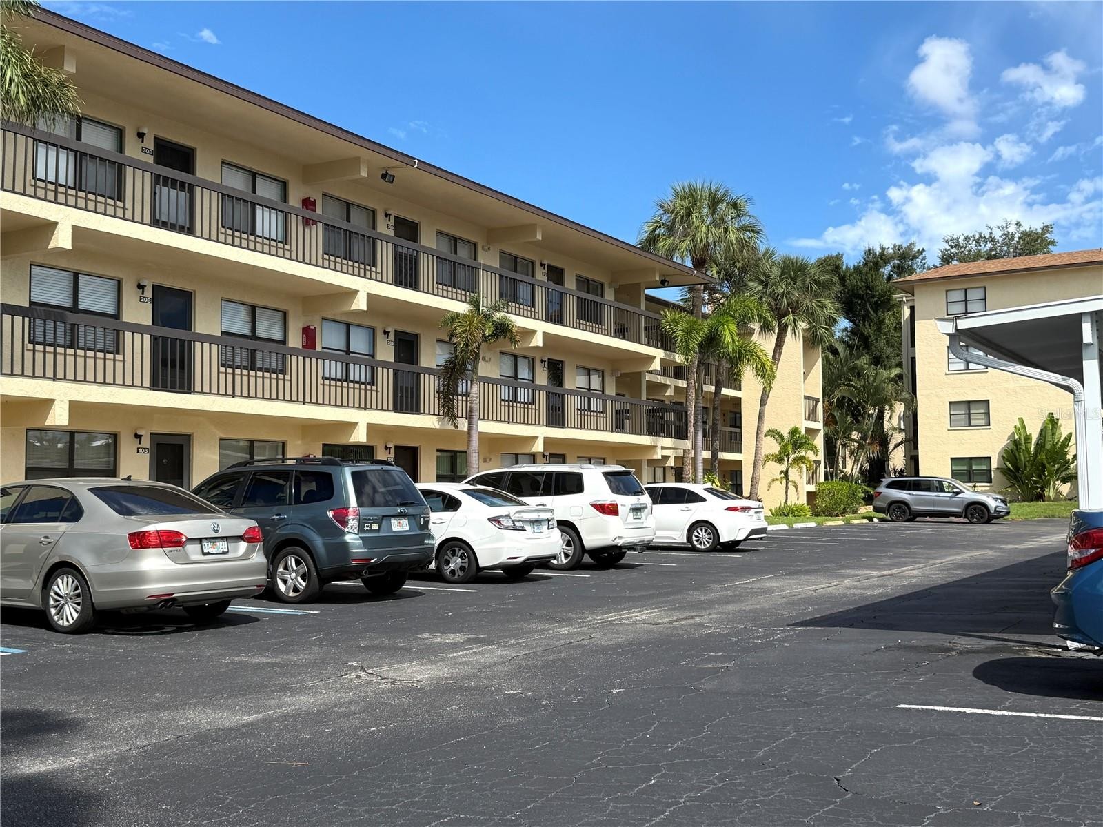 305 30TH AVE W #A312