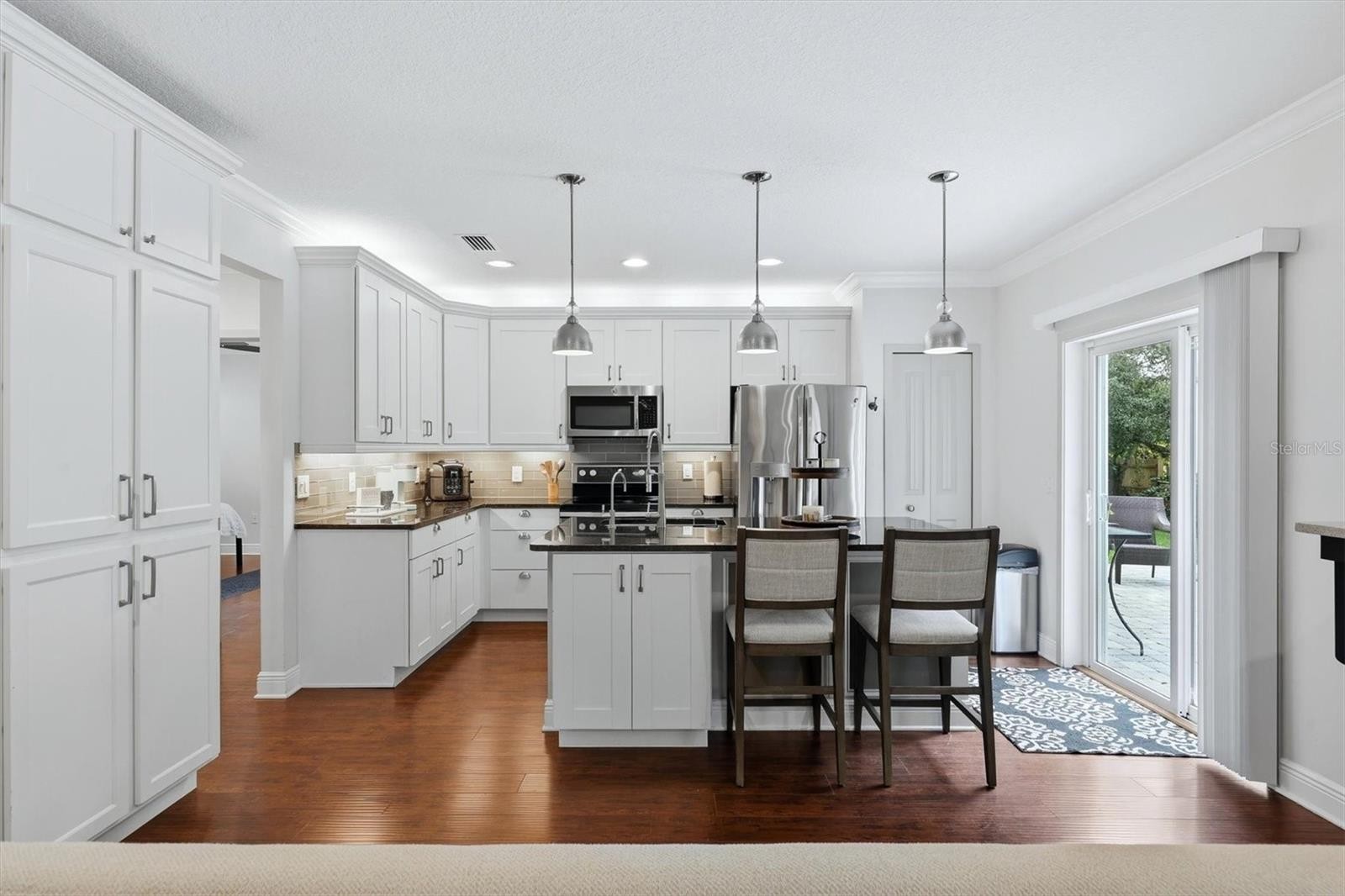 86 ARBOR OAKS DR
