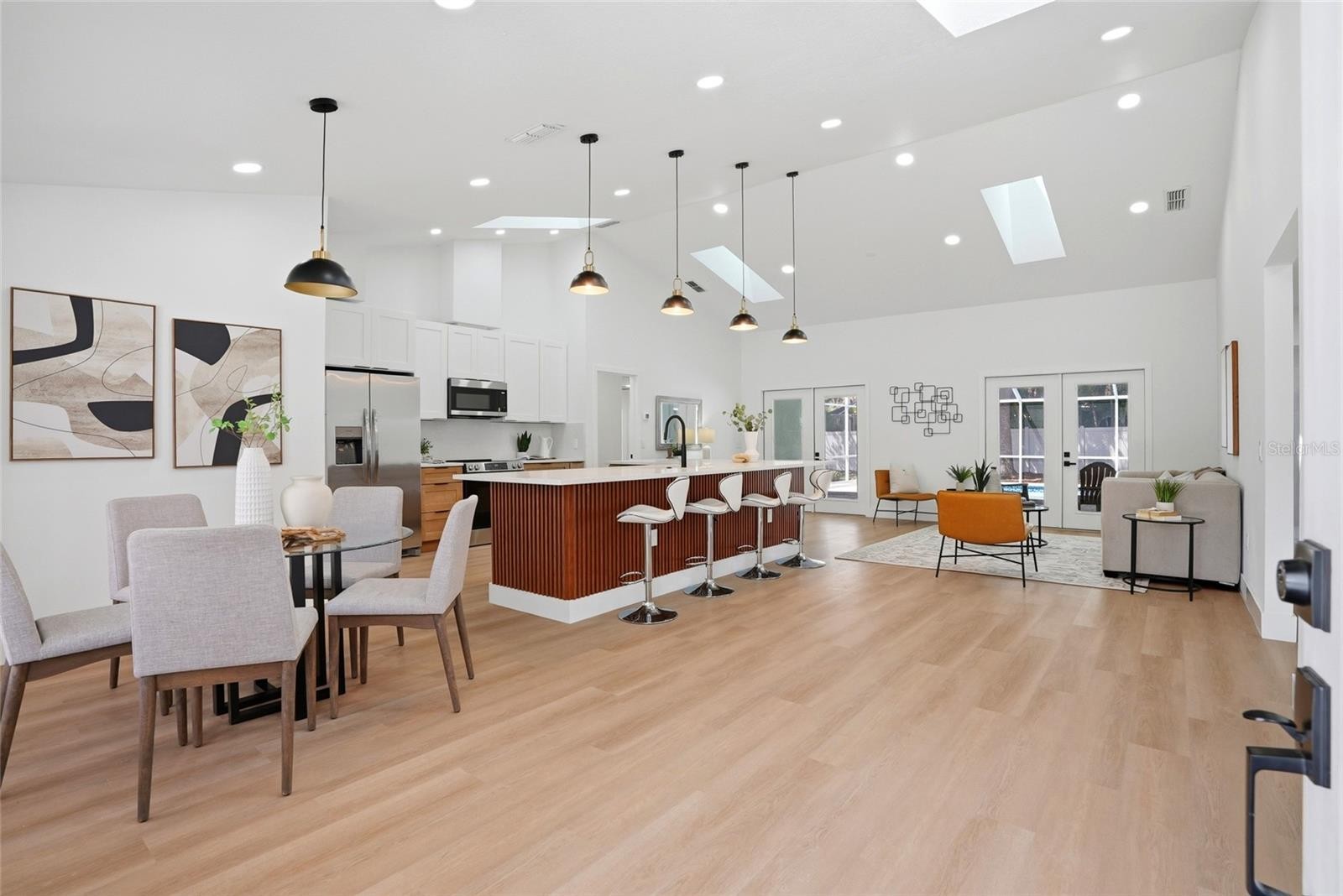 4816 79TH AVENUE PLZ E