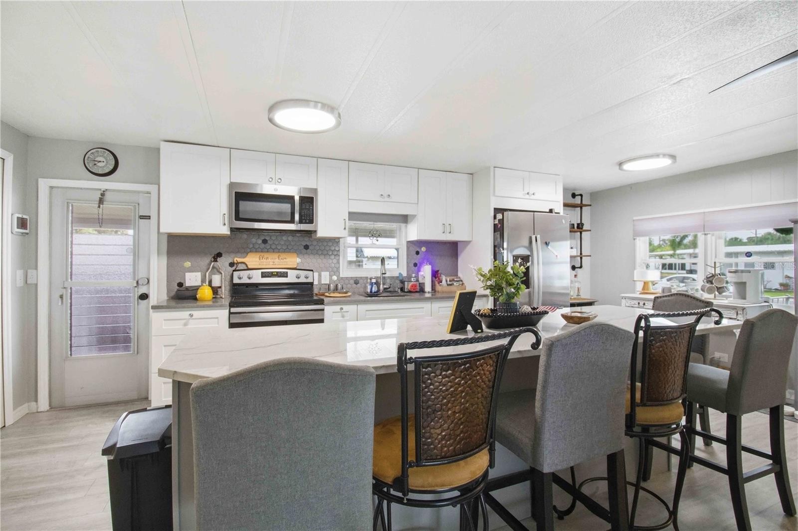 5316 CHATEAU LN
