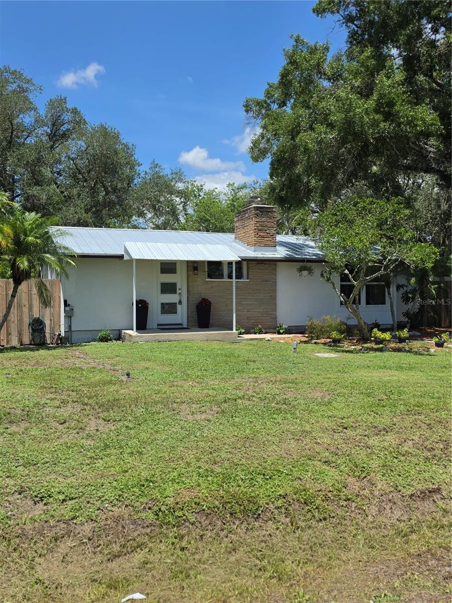 1205 WILLIS AVE