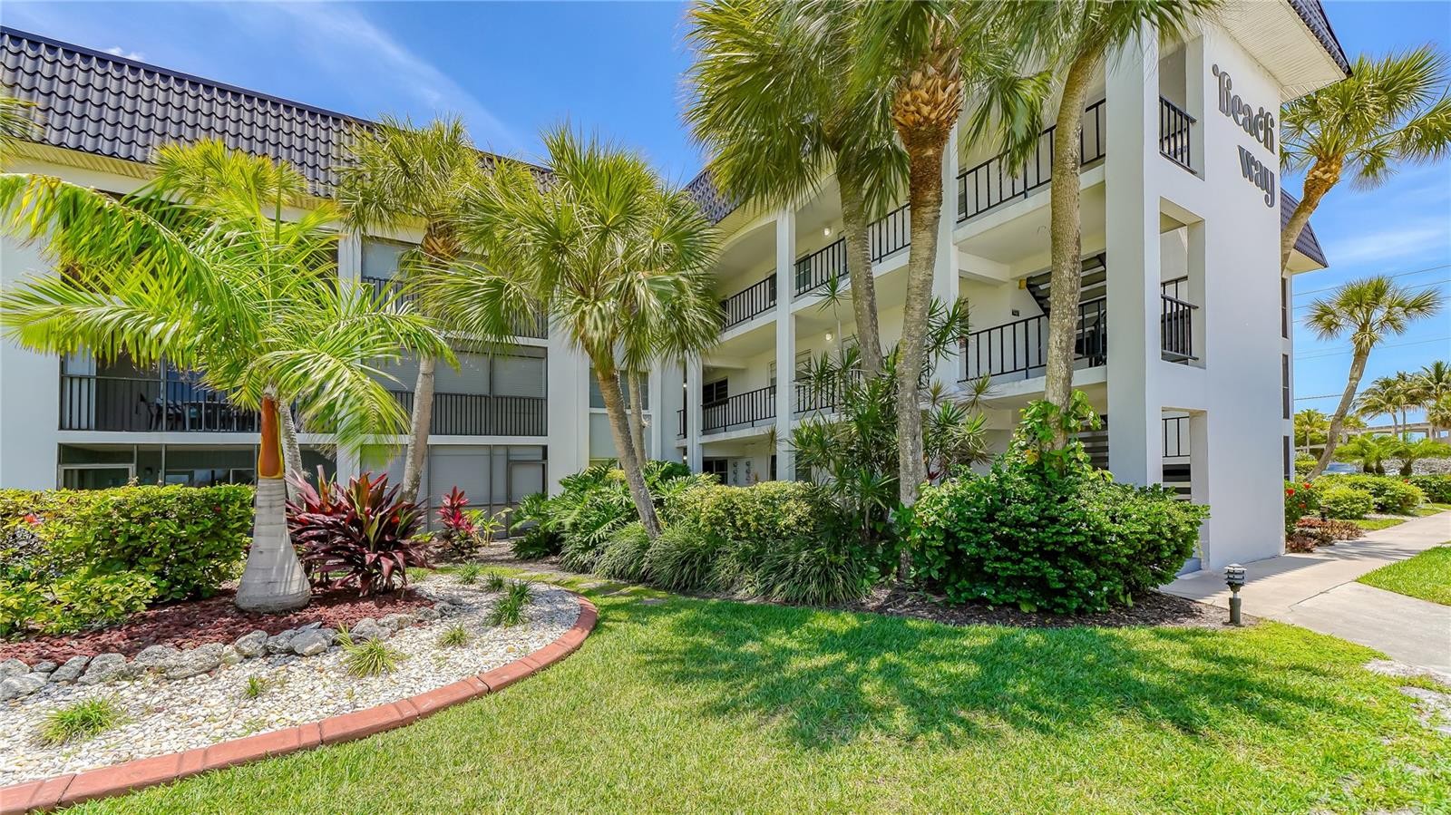 5600 BEACH WAY DR #113