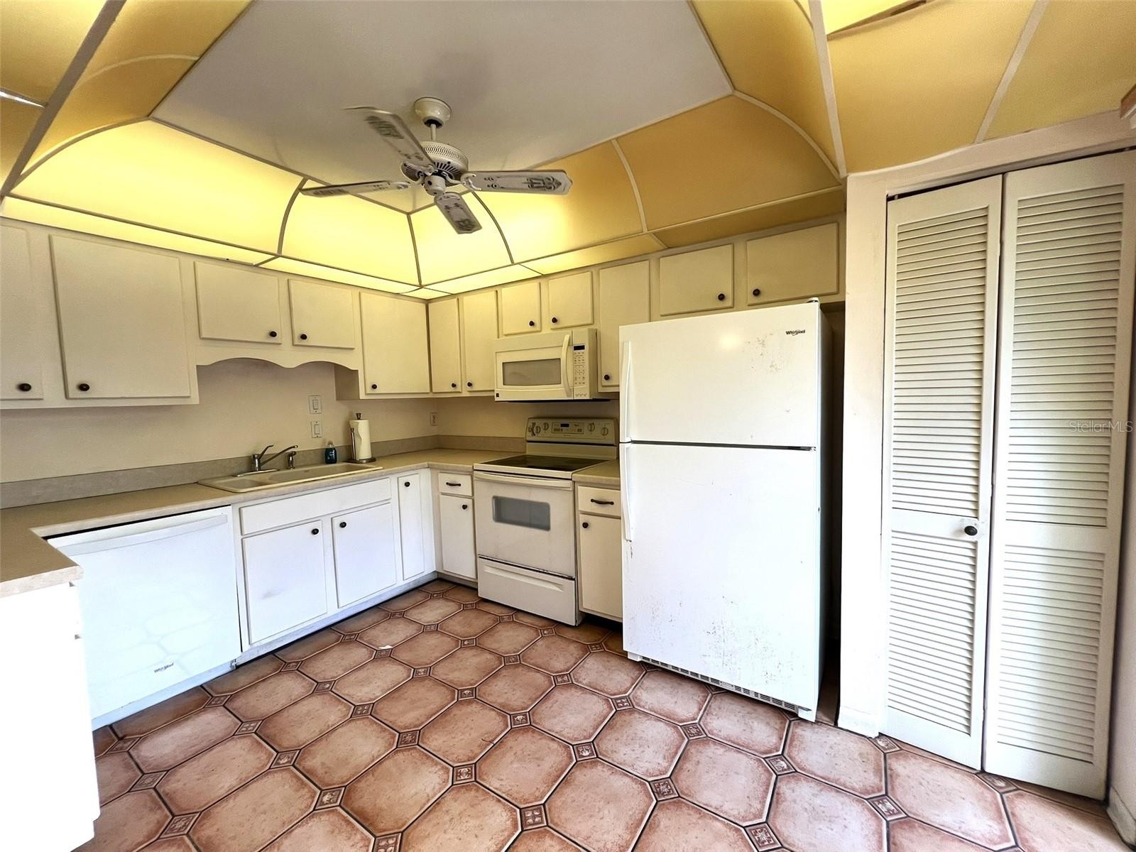 1617 BROOKHOUSE DR #256