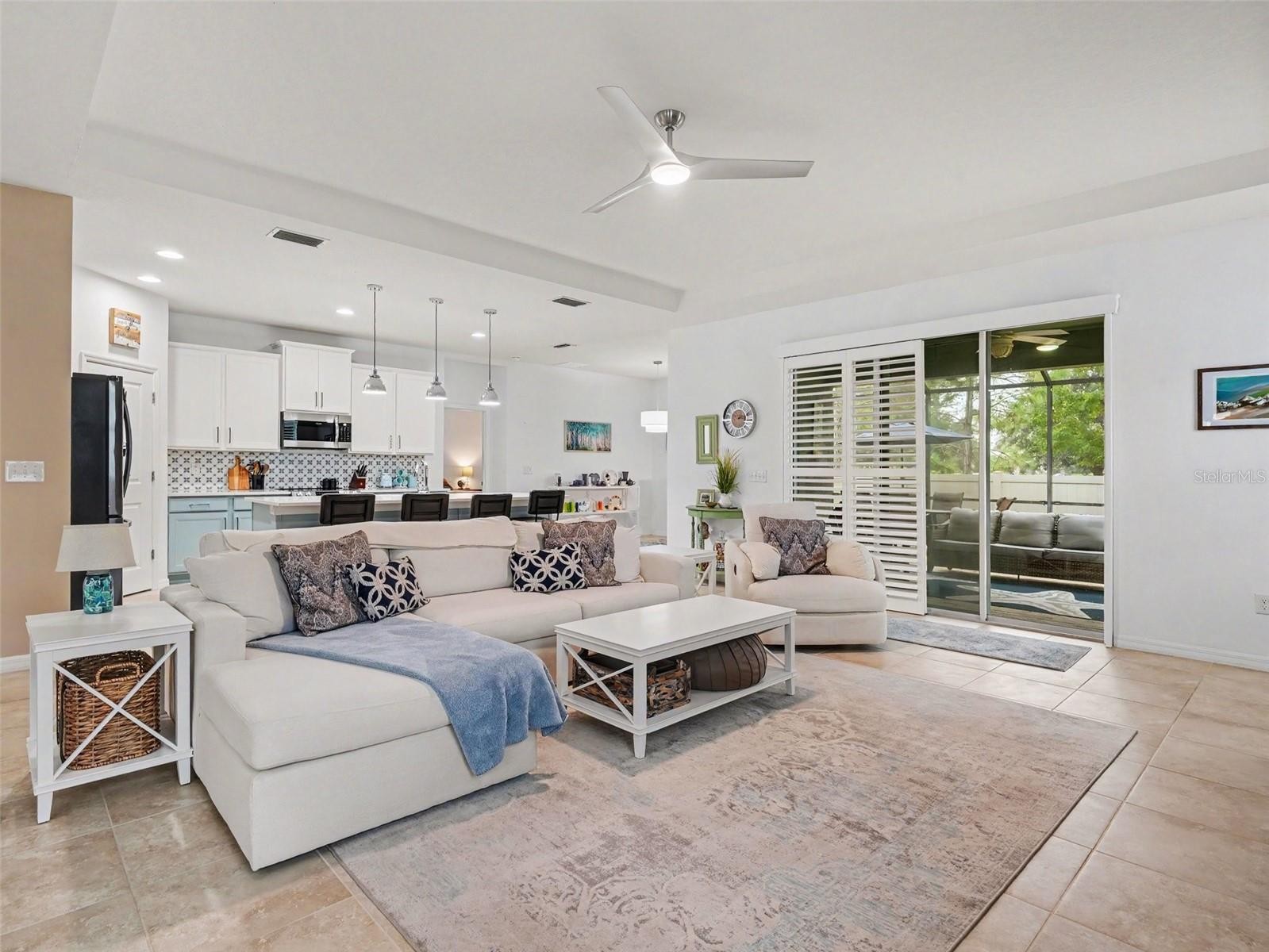 6466 DEVESTA LOOP