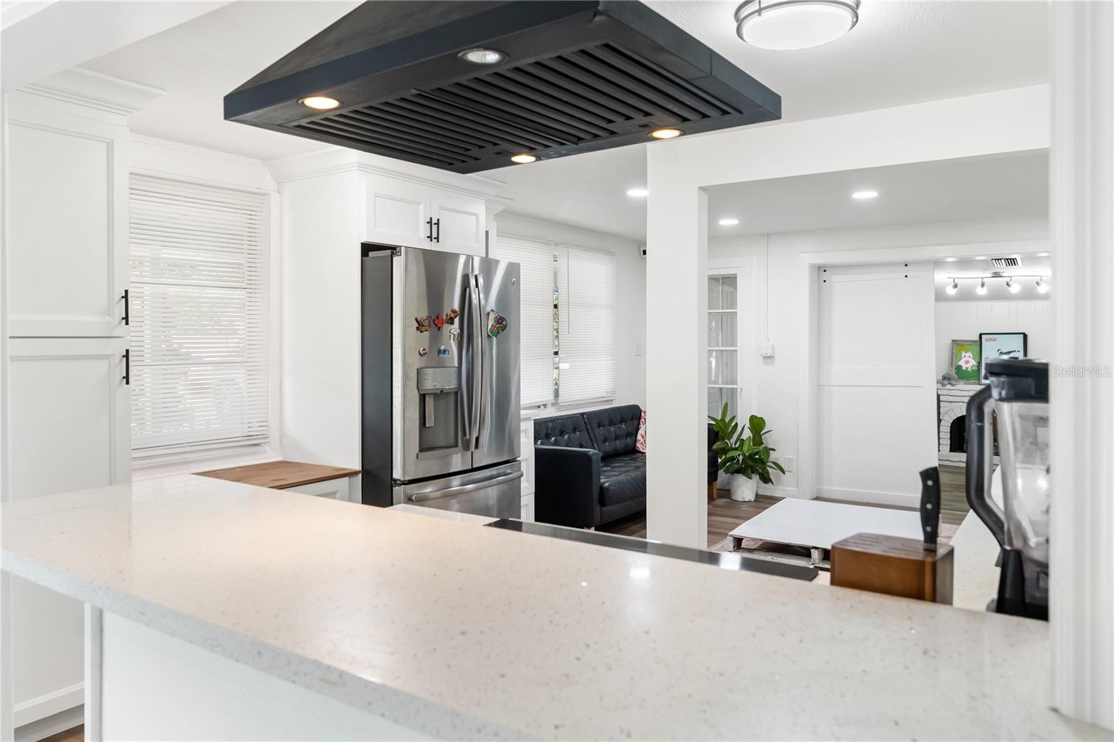 4105 ROCKEFELLER AVE