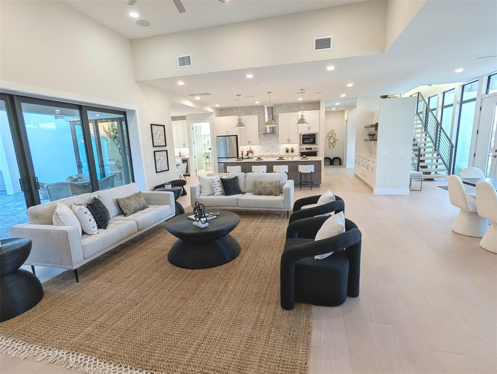 2110 MICHELE DR