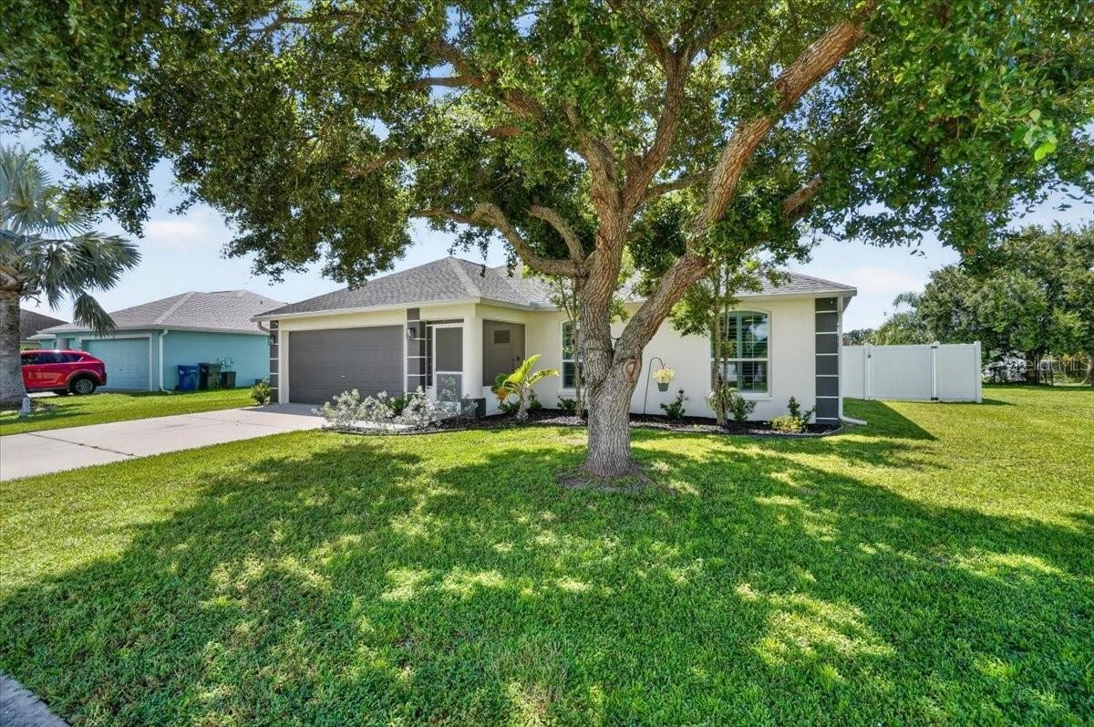 5815 33RD DR E