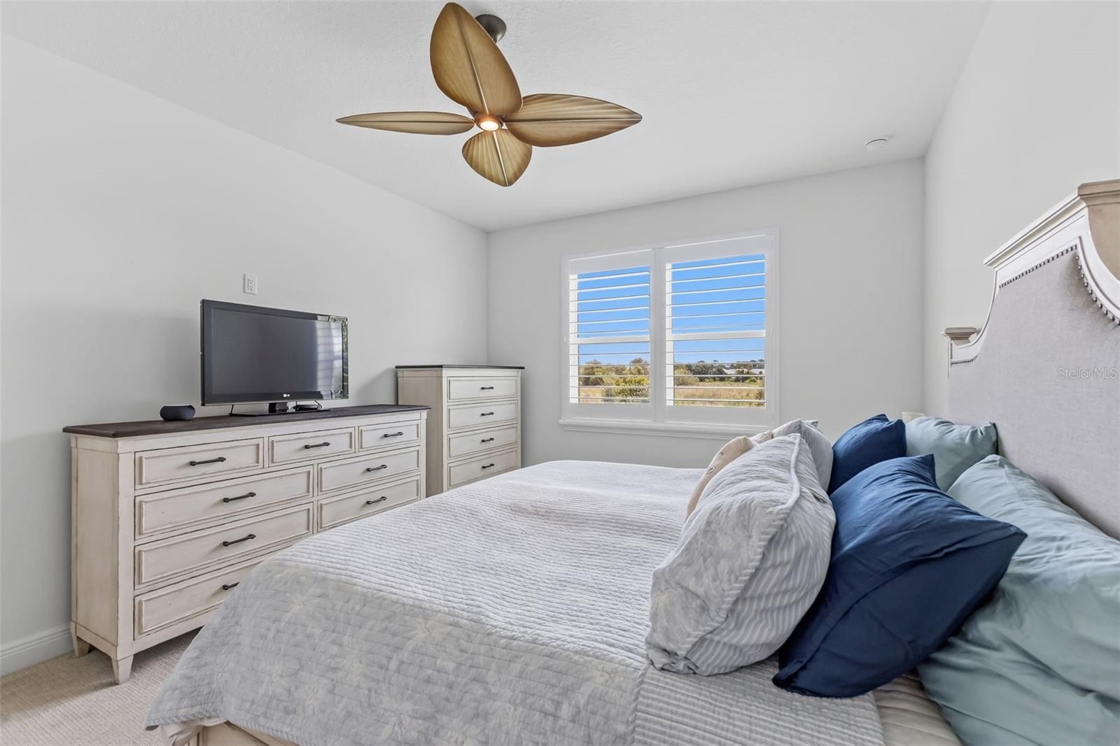 1003 WATERLINE CT